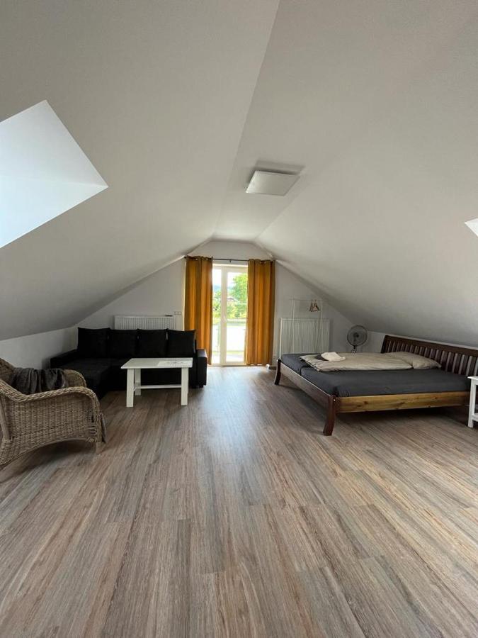 Apartmany Tobias Besiny Экстерьер фото